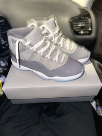 Air Jordan 11 - Grey