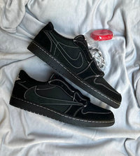 NIKE TRAVIS SCOTT LOW - Black Phantom