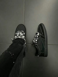 NIKE TRAVIS SCOTT LOW - Black Phantom